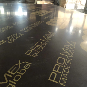 Contrachapado Fenólico Recubierto con Película para Uso en Primera Clase, Construcción en Exteriores, Decoración y Encofrado de Hormigón - Product Image 1