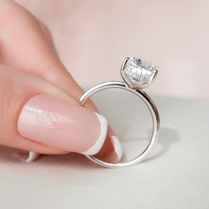 แหวนหมั้นเพชรทรงคุชชั่นคัทสำหรับผู้หญิง ทอง 14k เพชรเพาะเลี้ยงในห้องปฏิบัติการรับรองโดย IGI สไตล์คลาสสิก - Product Image 3