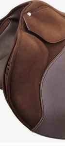 Selle d'équitation anglaise de dressage en cuir synthétique marron, confortable et de qualité supérieure, avec arbre en plastique léger - Product Image 2