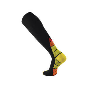 Fabricants de premier plan de chaussettes d'hiver pour hommes, motif bonhomme de neige de Noël, athlétiques, tendance, colorées et fantaisie, en coton Happy Crew - Product Image 6