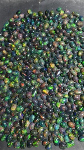 Trimurti Gems - Ópalo Negro Natural Genuino Cabujón Brillante Welo con Cambio de Color para Joyería (Tercera Parte) - Product Image 3