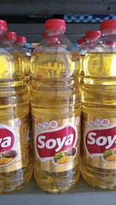 Huile de soja de qualité supérieure, idéale pour les repas quotidiens, offrant une excellente polyvalence culinaire, une saveur légère et une finale propre et onctueuse. - Product Image 5