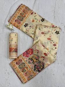 Sari de diseño Rajwadi con tejido artesanal, pallu de Cachemira y bordes ricos con hilo Zari - Product Image 1