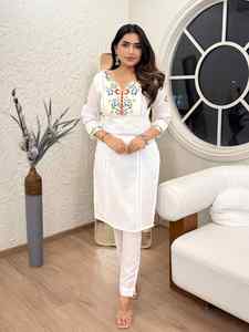 <b>Women</b> Traditional Cotton <b>Kurta</b> Pant Set White Embroidered Casual Wear India Pakistan Regular Fit Knee Length All Seasons - Product Image 5