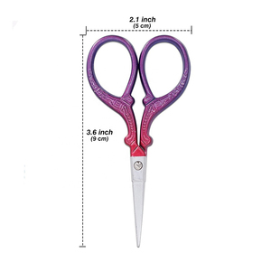 Ciseaux à broder personnalisés en titane arc-en-ciel, lames en acier inoxydable industriel durable, bord lisse, pointe tranchante pour la découpe - Product Image 2