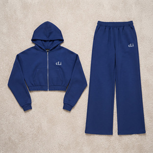 Ensemble de survêtement assorti avec sweat à capuche court à ourlet élastique épais et pantalon palazzo coupe ample, logo personnalisé, vente en gros saisonnière - Product Image 3