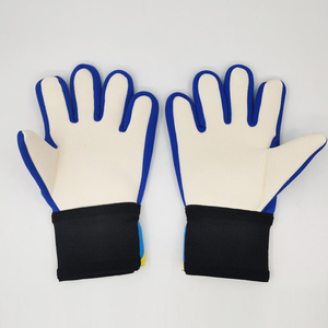 Guantes de Portero de Fútbol Unisex ST2 para Adultos y Niños, Guantes de Entrenamiento con Agarre de Látex, Hechos en Guangzhou, China - Product Image 1