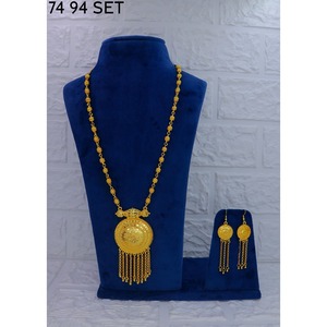 Trendy Gold Plated Alloy Fashion Jewelry Set Gold Plated Women's Classic Alloy Necklace and Earring Set for <b>Wedding</b> Engagement - Product Image 3