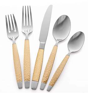 Ensemble de couverts en métal poli miroir de luxe, adapté aux buffets d'hôtel, à la restauration et aux solutions de service professionnelles en cuisine. - Product Image 3