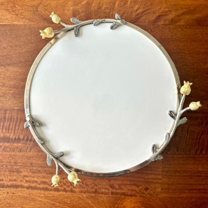 Wedding <b>Decoration</b> <b>Cake</b> Stand Leaf Design Finished Metal <b>Cake</b> Stand White Color Top Cutting Edges <b>Cake</b> Stands <b>Supplies</b> - Product Image 2