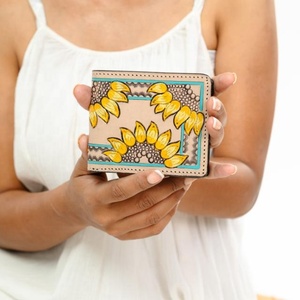 Best Seller Handmade Cowboy Genuine Leather Floral Hand Tooled Western Men's <b>Wallet</b> With Hand Carved Latest Men Luxury <b>Wallet</b> - Product Image 1