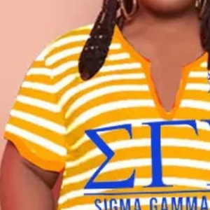 เดรสลำลองไซส์ใหญ่ลายทางคอวี Sigma Gamma Rho แบบสั้น แขนสั้นสำหรับผู้หญิง แฟชั่นลำลอง สั่งทำได้ OEM ODM - Product Image 3