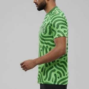 เสื้อฟุตบอลสมัยใหม่ วัสดุโพลีเอสเตอร์ทนทาน แขนสั้น แห้งเร็ว เหมาะสำหรับการฝึกซ้อมทีม ธุรกิจส่งออก - Product Image 3