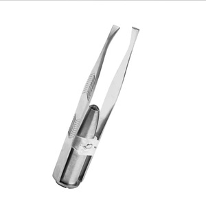 Pinzas para Cejas Modernas Hechas a Mano de Acero Inoxidable Duradero con Punta Curva, Diseño Curvo, Mango Cómodo, Herramienta de Aseo Precisa con LED - Product Image 3