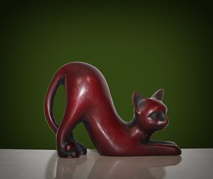 Handcrafted Resin Stretching Cat Statue Decorative Cat Figurine Home Accent Sculpture - Product Image 3