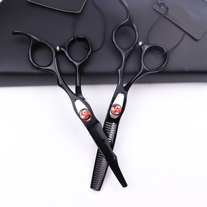 Ciseaux de coiffure et de barbier professionnels pour droitiers 6 pouces |   Lame tranchante en acier à haute teneur en carbone pour hommes et femmes, usage en salon - Product Image 4