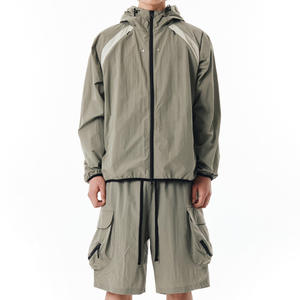 Conjunto de Sudadera y Pantalones Cortos de Dos Piezas para Mujer con Logotipo Personalizado Estampado en Relieve 2026, Sudadera Corta y Pantalones Cortos de Algodón con Corte y Costura, Efecto Desgastado por el Sol - Product Image 1