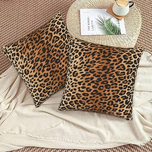 Coussins en fibre de polyester de couleur blanche, disponibles en gros à prix abordables, en promotion et très demandés - Product Image 6