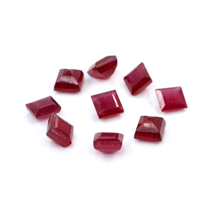 Rubis naturels de Bangkok, carrés calibrés de 4 mm, pierres précieuses de rubis naturelles facettées, prêtes à l'emploi pour la fabrication de bijoux - Product Image 1