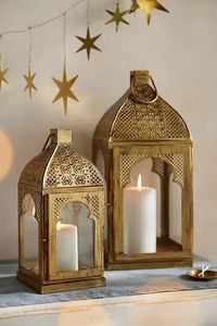 Porte-bougie traditionnel en laiton gravé – Design artistique fait main – Décoration de luxe pour la maison et les temples – Fournisseur en gros - Product Image 4