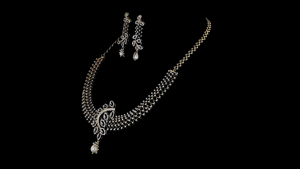 Ensemble de collier ethnique en argent sterling plaqué or avec diamant de laboratoire et perle pendante |   Collier et boucles d'oreilles pour mariage et anniversaire de mariage | - Product Image 5