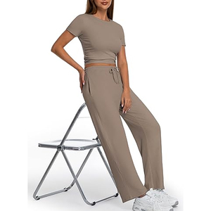 ชุดลำลองสำหรับผู้หญิง เสื้อครอปและกางเกงทรงหลวม - Product Image 6