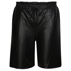 Nouveaux shorts en similicuir tendance streetwear, logo personnalisé, taille à cordon, couleur noire, shorts décontractés pour hommes - Product Image 2