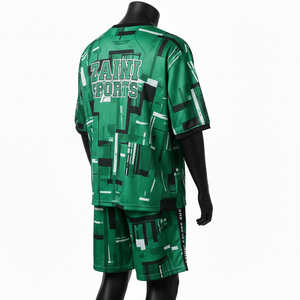 ชุดเซ็ตเสื้อยืดกางเกงขาสั้นผ้าตาข่ายเนื้อนุ่ม 180 GSM สำหรับผู้ชาย สีเขียวมรกต พิมพ์ลายกราฟิกทั่วตัว พร้อมโลโก้แบบ Sublimation - Product Image 5