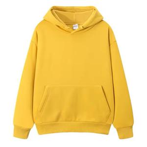 เสื้อฮู้ดผู้ชายสีเบจ ทรงปกติ ผ้าถักผสมฝ้าย 50% มีกระเป๋าหน้า สไตล์วินเทอร์ แนวอาร์แวนท์การ์ด คูลเจอร์ครูว์ ใส่สบาย - Product Image 1