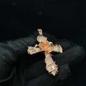 Pendentif croix en argent sterling 925 serti de diamants moissanite, style hip-hop, personnalisé, pour hommes - Bijoux hip-hop - Product Image 1