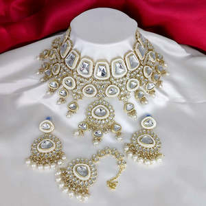 Conjunto de Collar Choker con Piedras Kundan Chapadas en Oro, con Perlas de Imitación y Circonitas, Cadena de Cuerda Moderna para Bodas y Fiestas - Product Image 3
