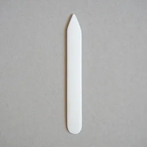 Plioir artisanal en os de buffle naturel poli, outil de pliage de papier pour la reliure, le travail du cuir, l'origami et le pliage du papier - Product Image 2