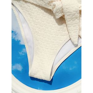 Elegante Bikini Bianco da Spiaggia per Donna con Decorazioni a Conchiglia, Sexy e Alla Moda - Product Image 6