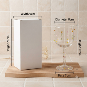 Copas de Vino de Vidrio Borosilicato Transparente Modernas, Reutilizables y Sopladas a Mano para Vino, Cerveza y Vino Tinto/Blanco - Tiendas de Diseño y Museos - Product Image 6