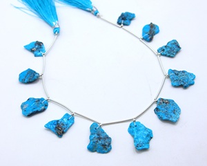 Perles brutes lisses en turquoise naturelle d'Arizona, 11 pièces, pierres précieuses à perçage frontal pour la fabrication de bijoux - Product Image 3