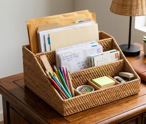 Organisateur de bureau en rotin tissé à la main avec plusieurs compartiments pour fournitures de bureau, papeterie, documents, stylos et accessoires scolaires - Product Image 6