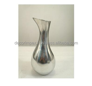 Décoration de table Vases à fleurs en aluminium coulé polonais Vase à fleurs de décoration élégant de meilleure qualité - Product Image 6