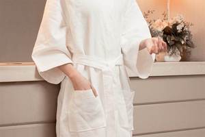Nesta Sports Hot Selling Customized High-Quality Waffle <b>Women</b> Bathrobe Hotel Spa Cotton Bathrobe with Logo - Product Image 5