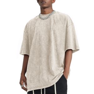 Camiseta de algodón pesado con cuello redondo y manga corta para hombre, estilo oversize y corte holgado, con lavado ácido y efecto stone washed, con logo frontal. Novedad al por mayor. - Product Image 4