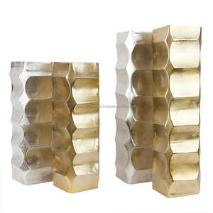 Florero de Metal de aluminio con acabado de plata dorada antigua, jarrón de mesa de hierro con acabado personalizado para decoración del hogar Overseas Wonder - Product Image 1
