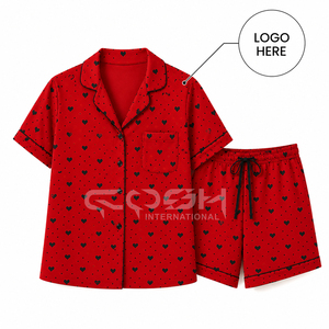 Cosh เซ็ตชุดนอน2ชิ้นของผู้หญิงพิมพ์ลายหัวใจสีแดงโลโก้ตามสั่ง - Product Image 1