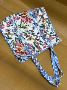 Handcrafted Quilted Floral Tote <b>Bag</b> White Blue Trim Printed <b>Fabric</b> Shoulder Handbag Lightweight Everyday Carry Shopping <b>Bag</b> - Product Image 5