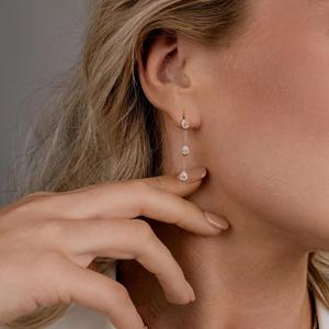 Pendientes Colgantes Minimalistas con Diamante Cultivado en Laboratorio en Forma de Pera Clásica, Engaste en Bisel de Oro de 14K, 30mm, Regalo de Cumpleaños o Aniversario - Product Image 3