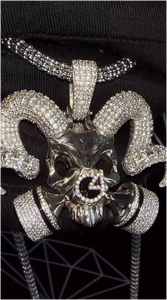 Pendentif Crâne à Cornes de Diable Personnalisé en Argent 925, Moissanite VVS Iced Out, passe le testeur de diamant, style Hip Hop 3D, pour Hommes et Rappers - Product Image 2