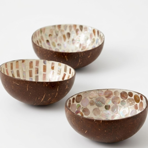 Bol en noix de coco avec incrustation de coquillages, fait main, naturel, pour salades, destiné aux restaurants et hôtels, en provenance du Vietnam, vente en gros - Product Image 1