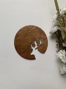 Posavasos de Madera Grabado con Diseño de Animales, Resistente al Calor, Ecológico, Moderno, para Tazas, Vasos y Accesorios de Mesa, por UO - Product Image 3