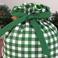 Sacs cadeaux de Noël style ferme en gros, sacs à cordon à carreaux brodés pour les fêtes, sacs de Noël en gingham