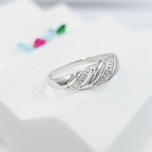 Anillo de Diamante Natural Brillante de 0.005ct, Corte Brillante Redondo, Chapado en Oro y Rodio Vintage para Mujer, Regalo para Fiesta - Product Image 3