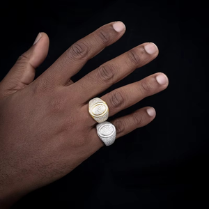 Bague Chevalière Hip Hop Unisexe en Argent Sterling 18 carats, Bijou Bling Streetwear, Bague Pinky Diamantée Certifiée IGI - Product Image 1