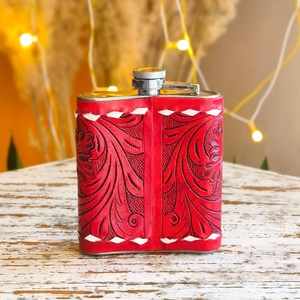 Venus Leathers Nouveauté 2026 En gros Gourde de hanche de luxe portable en acier inoxydable enveloppée de cuir de vachette marron, étanche, 8oz, avec poignée - Product Image 3
